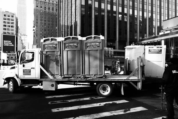Best Construction site porta potty rental  in Rinna, VA